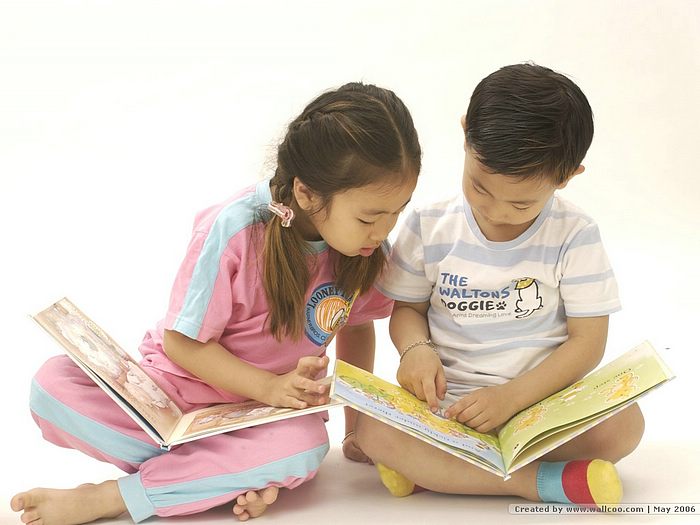 4 HOẠT ĐỘNG GIÚP TRẺ DUY TRÌ VIỆC ĐỌC SÁCH  TRONG SUỐT KỲ NGHỈ HÈ